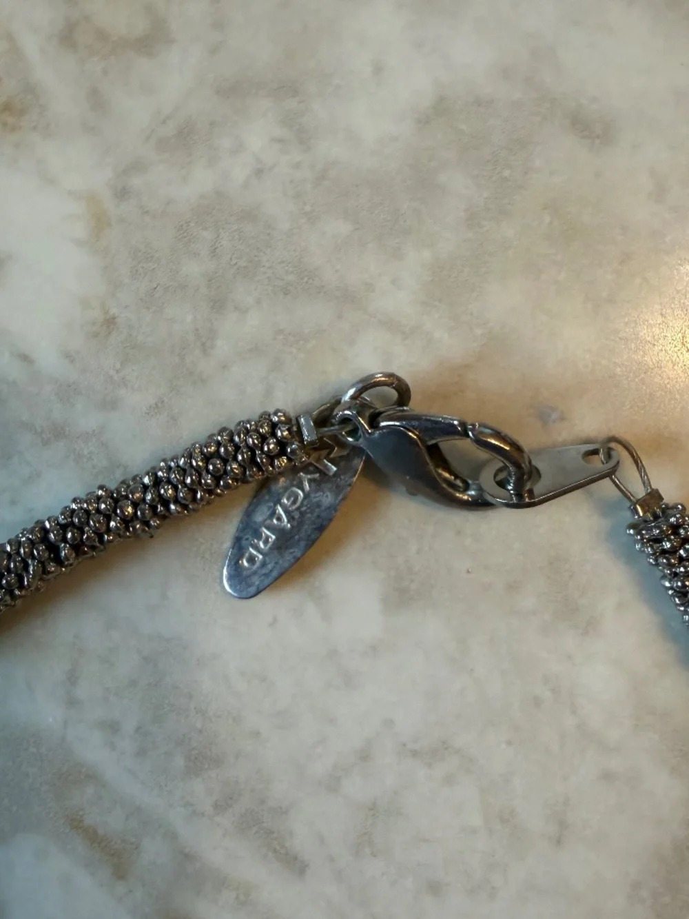 Pearl station two-tone necklace - 16.5 inches - Picture 3 of 4